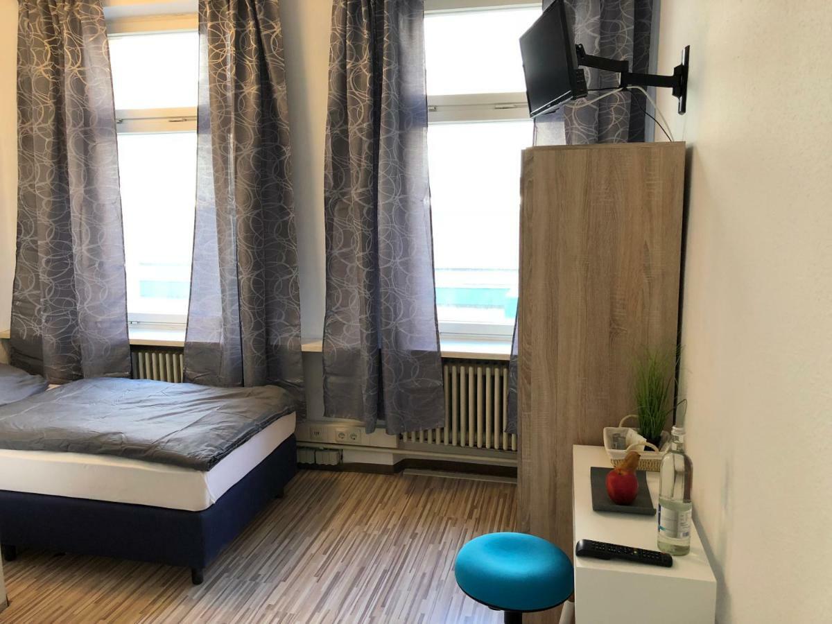 Downtown City - Privaterooms Fürth Екстериор снимка
