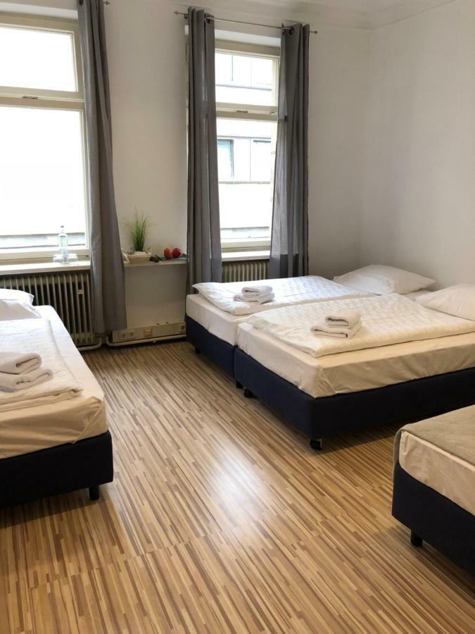Downtown City - Privaterooms Fürth Екстериор снимка