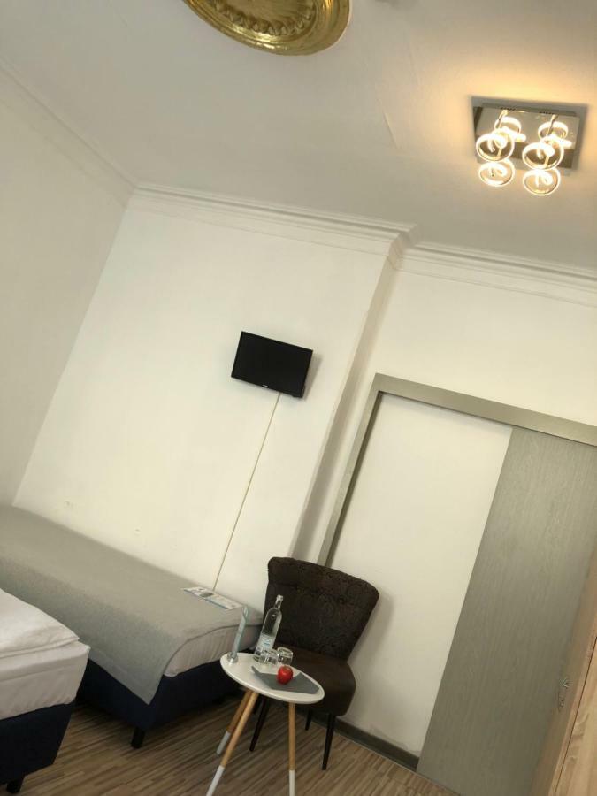 Downtown City - Privaterooms Fürth Екстериор снимка